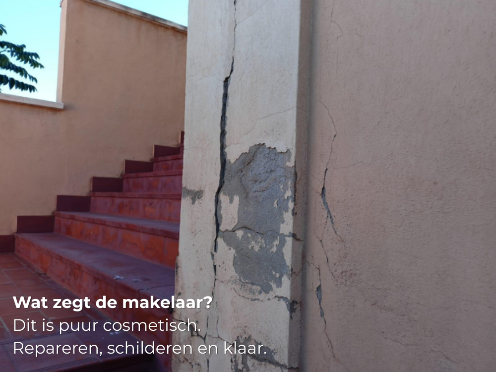 Scheurvorming die wijst op zettingsverschillen in de fundering